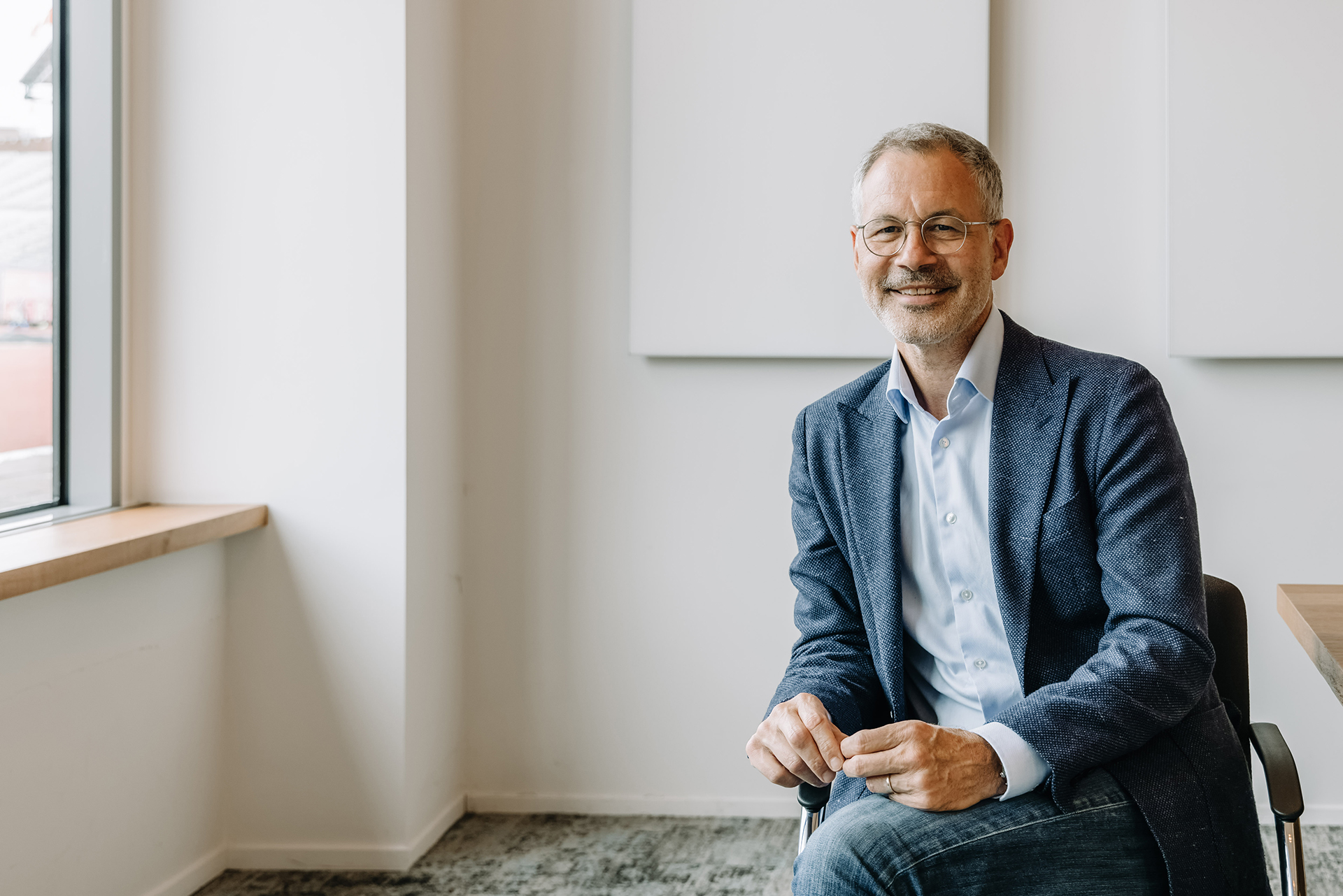 drs. M.J.M. (Mark) van Bergen