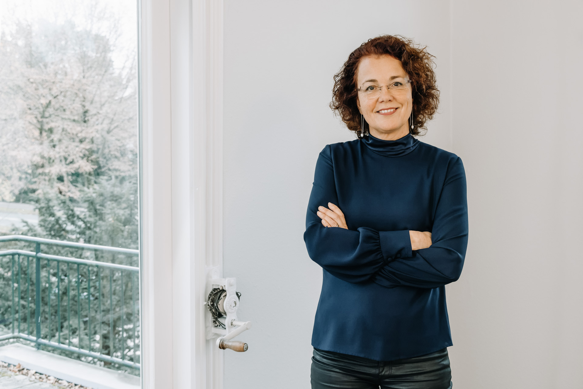 drs. M.E.J.H. (Manon) Janssen